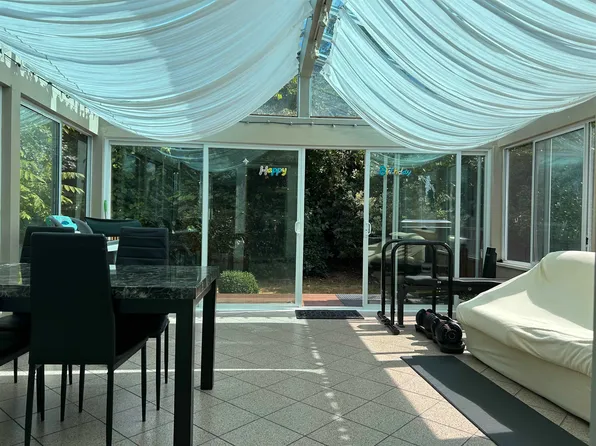 1455 Flora Pl, Pt Coquitlam, BC V3C 1G7