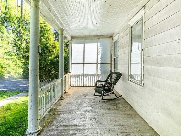 2nd image of 272 Union Center Road