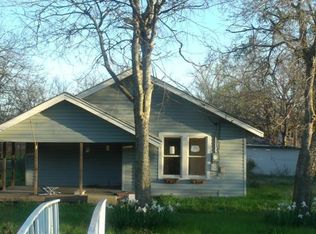 610 E 8th St, Kemp, TX 75143