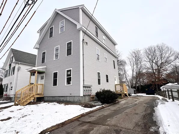 415 Danforth St, Taunton, MA 02780