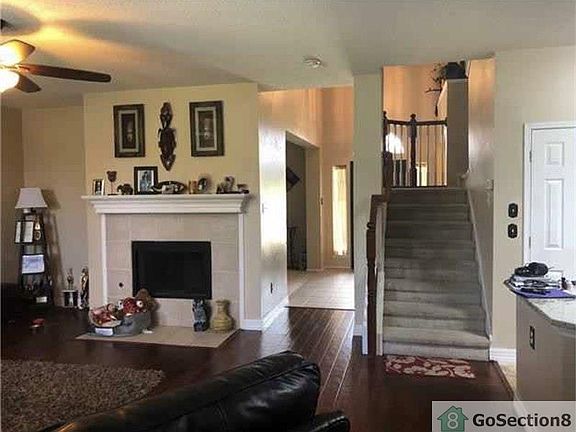 5th image of 1029 Clear Creek Dr