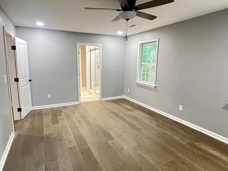 1884 Shamrock Dr — Photo 12