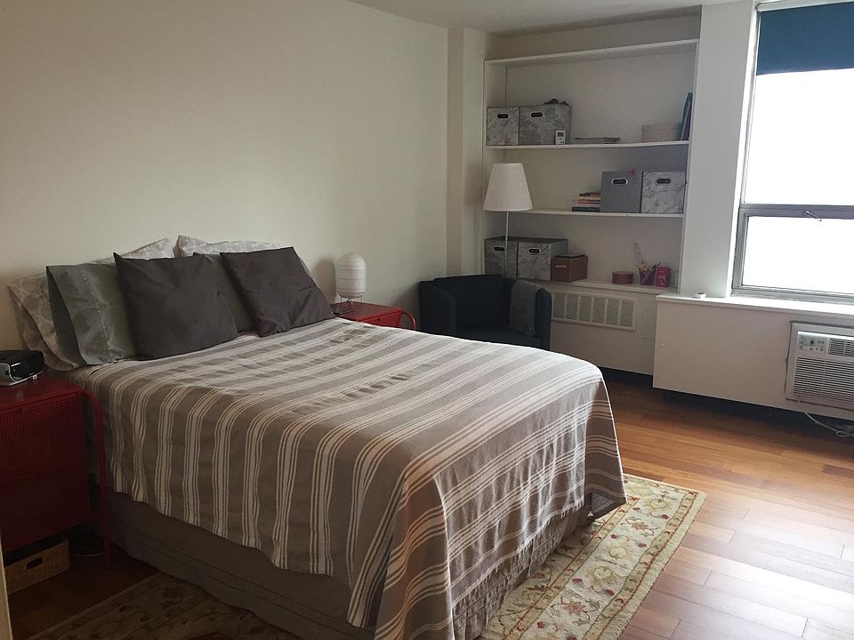 1st image of 1360 N Sandburg Ter APT 1708C
