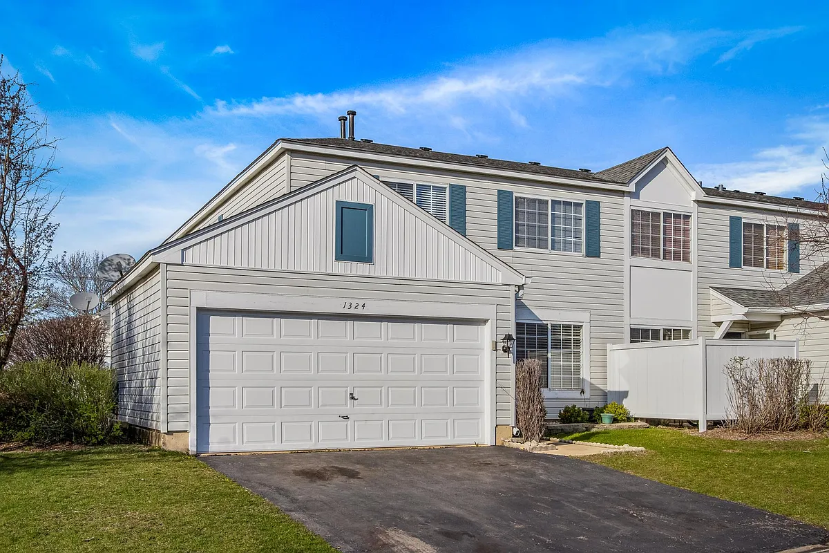 Building Photo - 1324 Normantown Rd #305