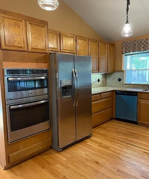 335 Live Oak Dr — Photo 15