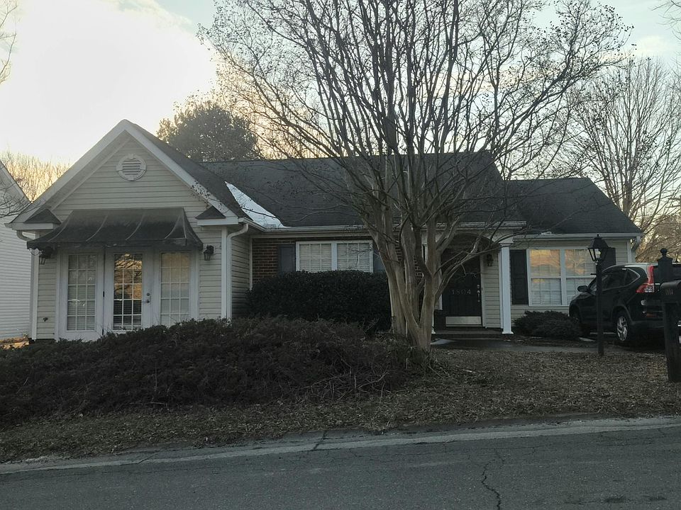 1st image of 1804 Oakhurst Park Ln