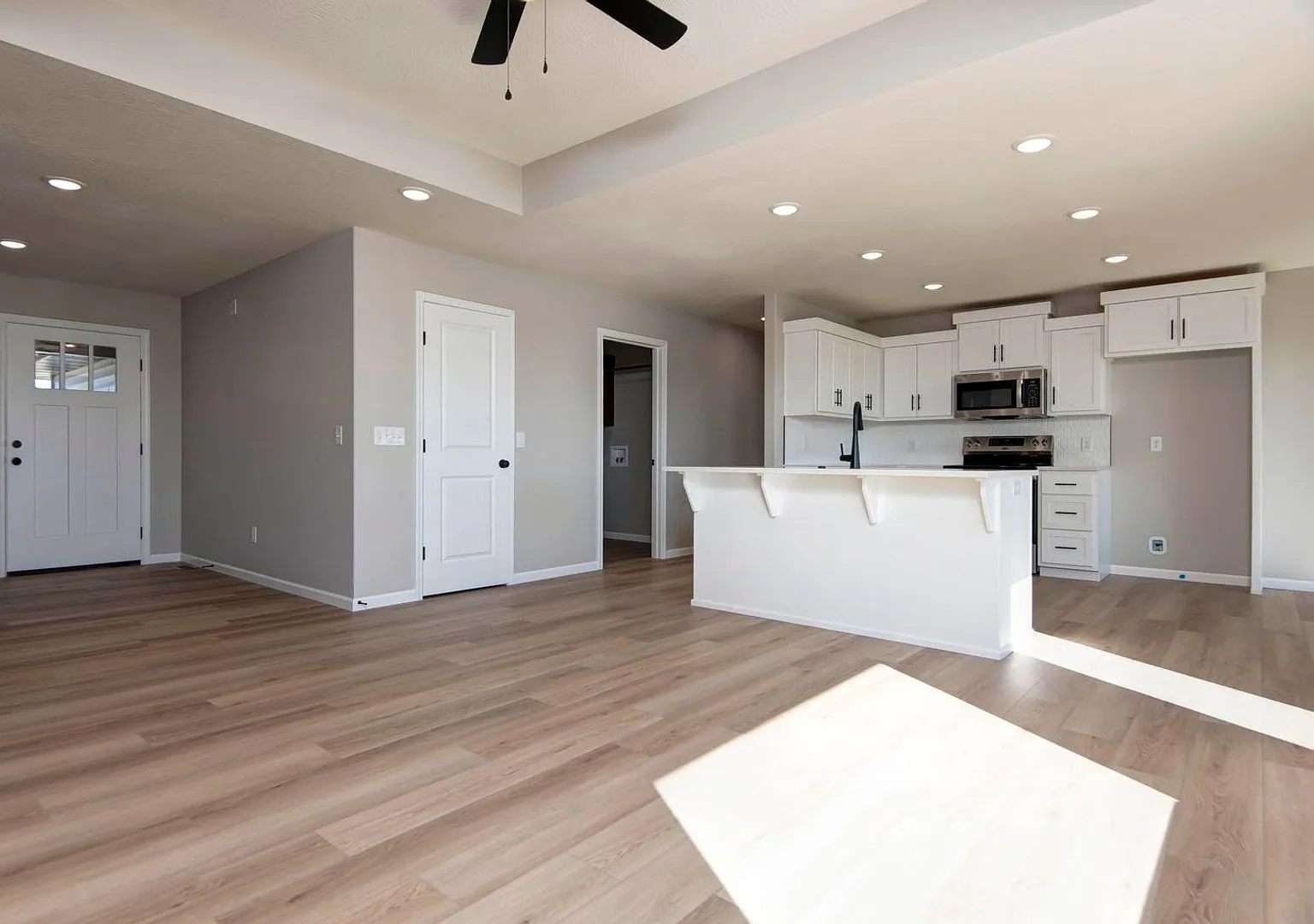 South Nixa 4 Bedroom Family Home — Photo 4