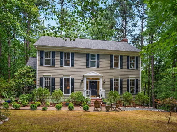 100 Basswood Ct, Chapel Hill, NC 27514
