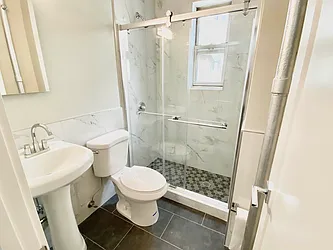 Rented by Papp Realty