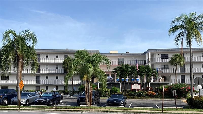 1st image of 9233 SW 8th St APT 305
