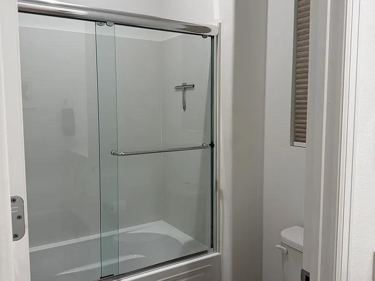 Guestroom Bathroom