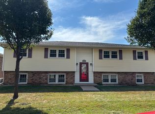 1114 4th St #313-319, De Witt, IA 52742
