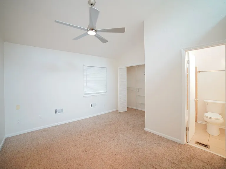 1240 High Rd — Photo 12