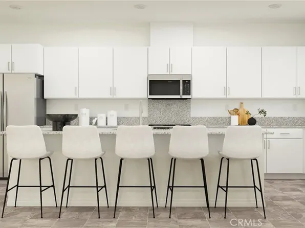 2413 Diamond Edge Rd, Perris, CA 92570