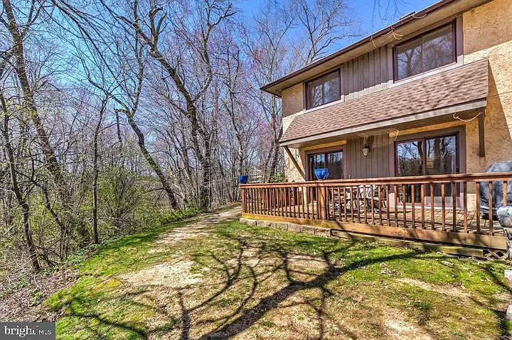 17 Ashford Dr — Photo 32