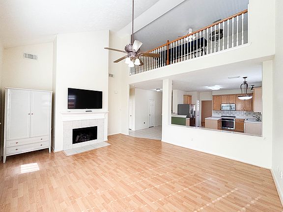 4th image of 2911 Barton Meadow Ln
