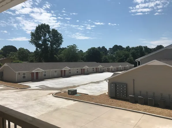 205 Hill Rd, Dalton, GA 30721