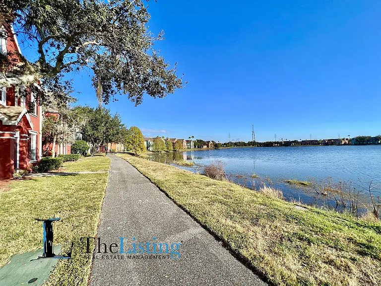 9126 Lake Chase Island Way — Photo 15