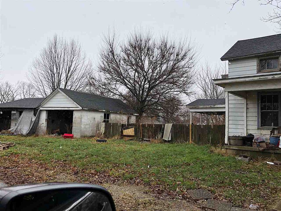2nd image of 400 Strothman St
