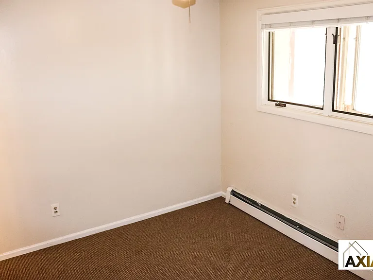 1921 Canyon Blvd #104 — Photo 4