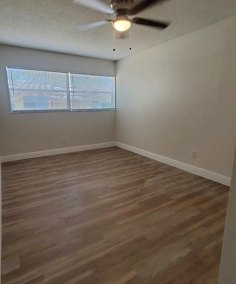 2 bed, 900 sqft, $1,700 — Photo 4