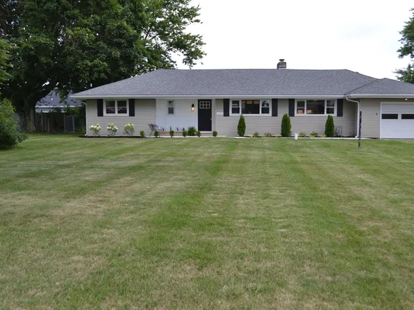 1808 E Kelley Rd, Frankfort, IN 46041