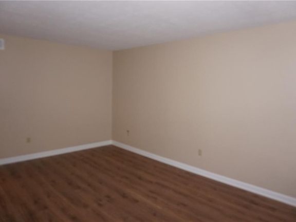 3rd image of 3705 Stefano St