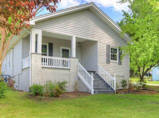 911 E 1st Ave, Lenoir City, TN 37771