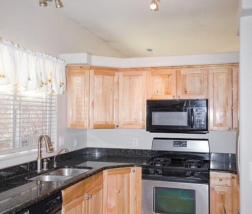 4_30W1125N_hurricane