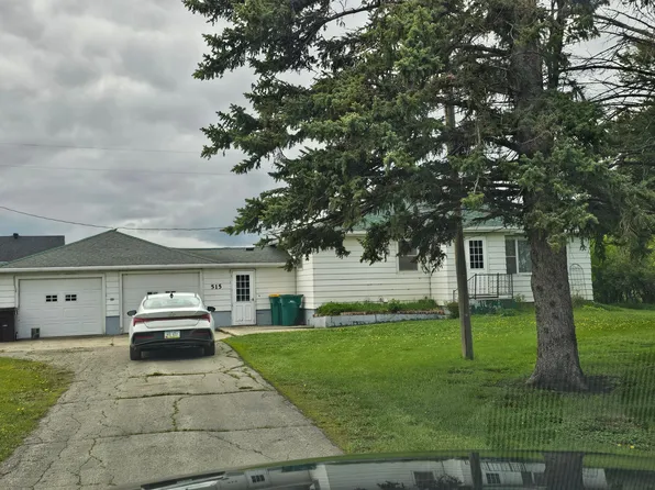515 1st St W, Hunter, ND 58048