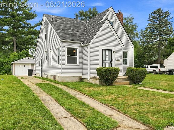 2nd image of 18909 Huntington Rd