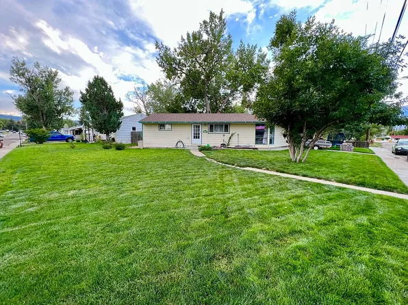 2115 W 15th St, Casper, WY 82604