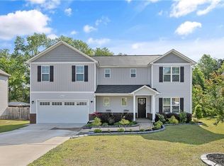 4631 Cedar Pass Dr, Hope Mills, NC 28348