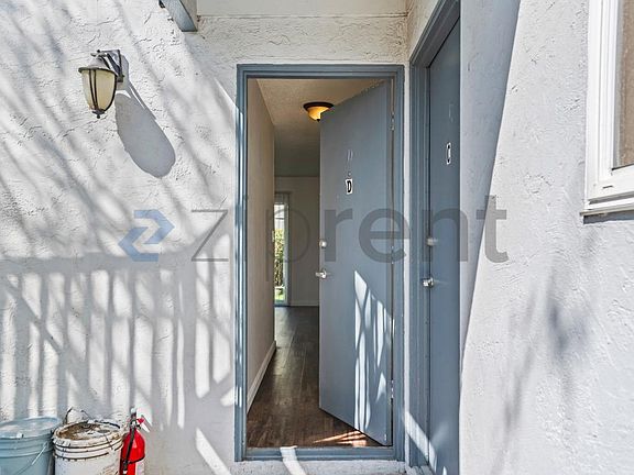4th image of 3865 Almond Ave #D