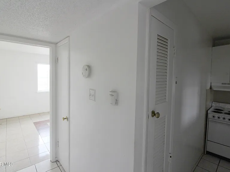5200 Carousel Dr #2 — Photo 2