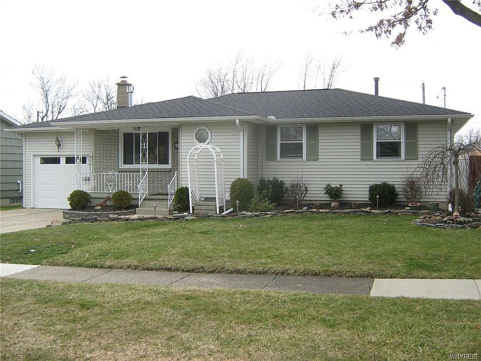 1st image of 68 Patricia Dr