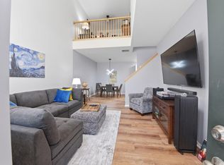 1574 Liberty Cir, Shakopee, MN 55379