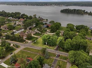 0 Southpointe Rd, Grosse Ile, MI 48138