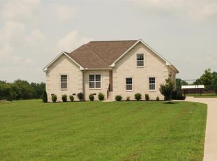 237 Collier Ln, Gallatin, TN 37066