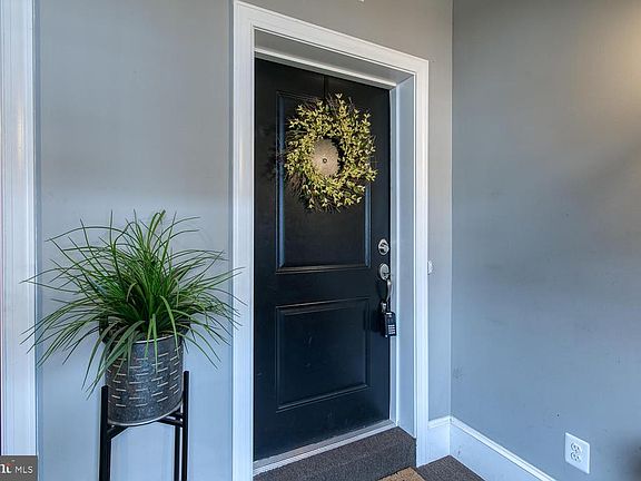 Interior main-level entry to unit