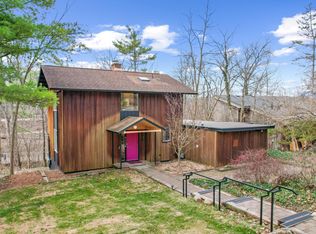 374 Hilldale Dr, Ann Arbor, MI