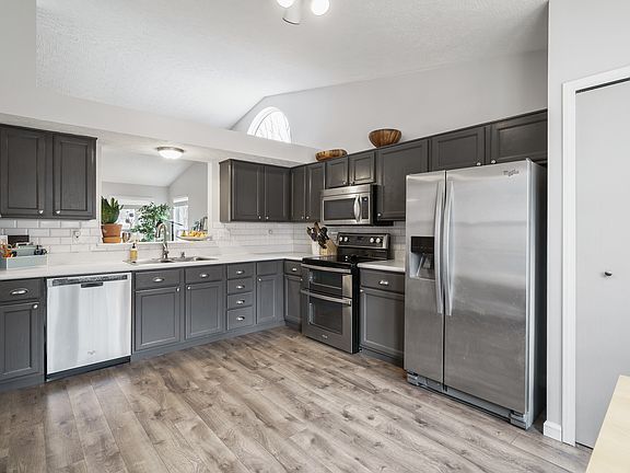 4th image of 3475 Vintage Woods Dr