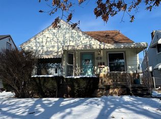 450 Mayflower Ave, Lincoln Park, MI 48146