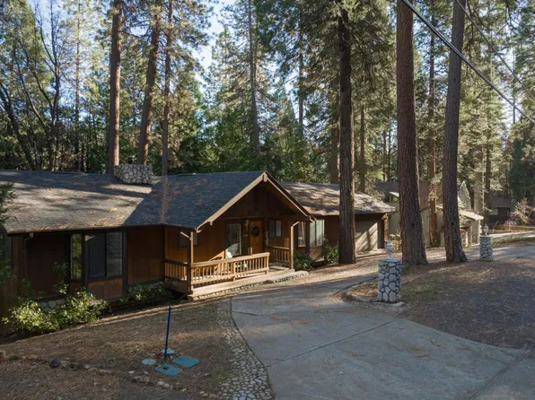 823 Blue Lake Springs Dr, Arnold, CA 95223
