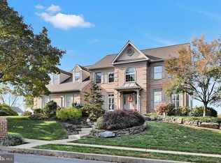 2925 Duffield Ln, Sinking Spring, PA 19608