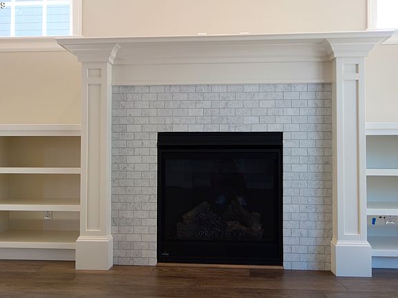 5th image of 10300 SE 54th St SE