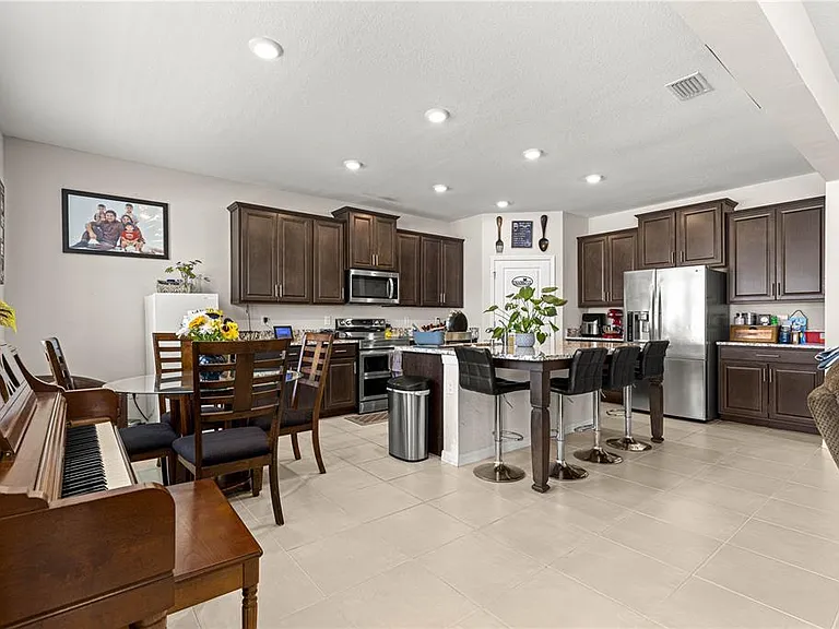 8142 SW 59th Ave — Photo 16