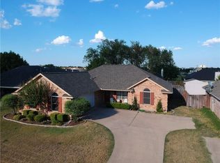 604 Hanover Dr, Waxahachie, TX 75165