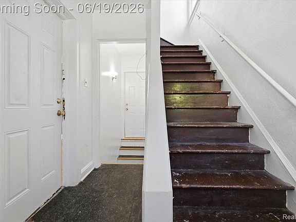 4th image of 13572 Saint Marys St