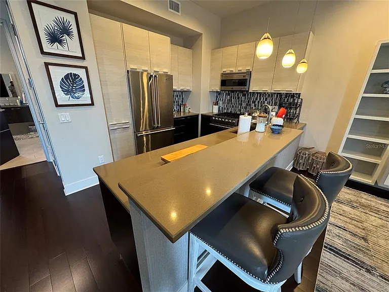 239 Cosmopolitan Ct — Photo 9